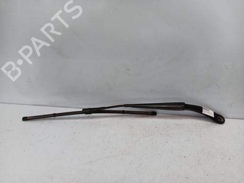 Used Front windshield wiper arm MERCEDES-BENZ CLA Coupe (C117) [2013-2019]  24825707