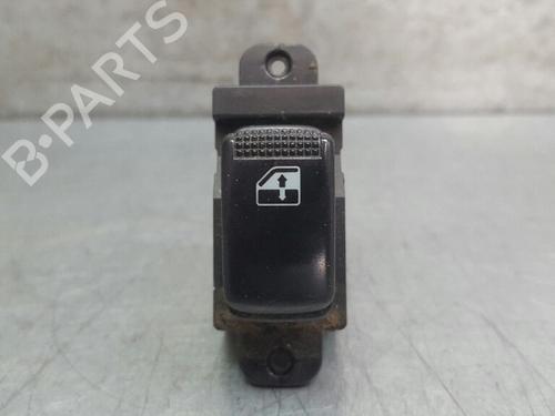 Used Right front window switch Right front window switch HYUNDAI ELANTRA III Saloon (XD) 2.0 CRDi (113 hp) 12739888 12739888