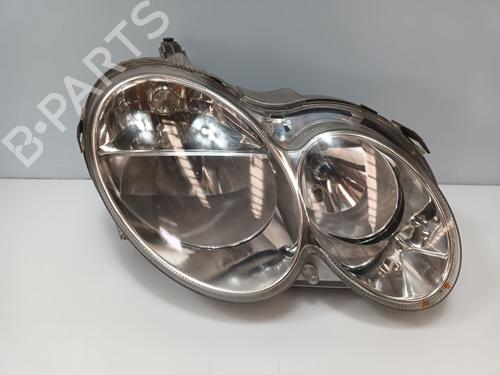Used Right headlight Right headlight MERCEDES-BENZ CLK Convertible (A209) CLK 200 Kompressor (209.442) (163 hp) 33817525 33817525