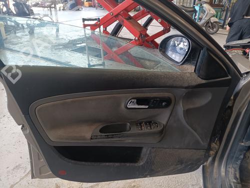 Andre SEAT CORDOBA (6L2) 1.9 TDI | BP21124907O1 