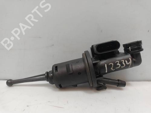 Used Clutch slave cylinder Clutch slave cylinder 38468601 38468601