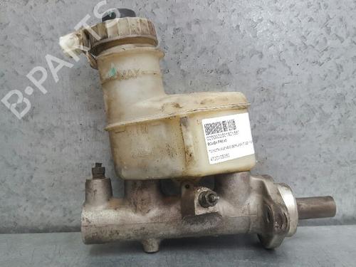 Used Brake master cylinder TOYOTA AVENSIS (_T22_) 1.8 i (AT221_, AT221R) (110 hp) 12724082
