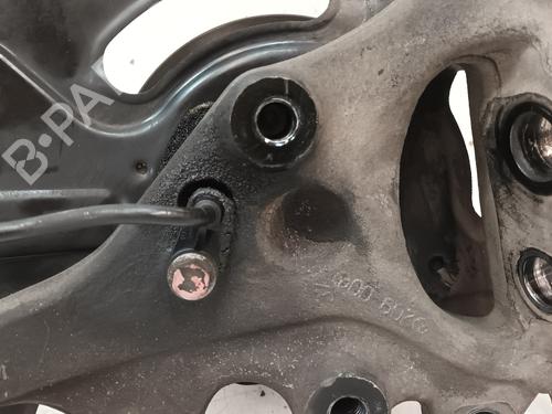 Left front steering knuckle MERCEDES-BENZ C-CLASS (W203) C 220 CDI (203.006) | BP17717533M25 