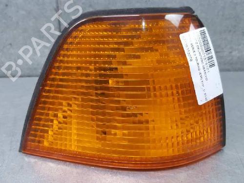 Used Right front indicator Right front indicator BMW 3 Touring (E36) 318 i (116 hp) 12727117 12727117