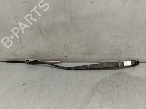 Used Front windshield wiper arm HYUNDAI TUCSON (JM) 2.0 (141 hp) 15958199