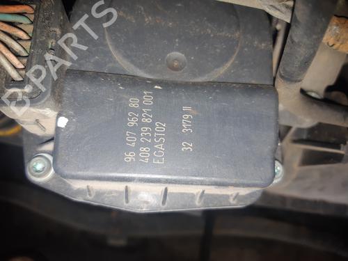 Used Throttle body PEUGEOT 206+ (2L_, 2M_) 1.1 (60 hp) 30089394