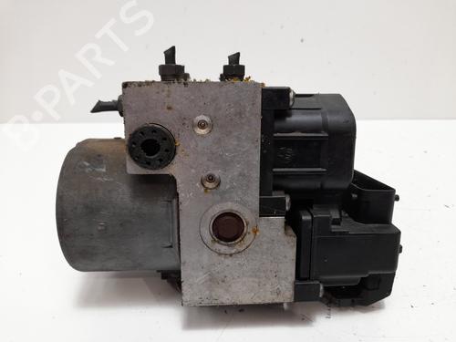 Used ABS pump TOYOTA YARIS (_P1_) 1.0 (SCP10_, SCP10R) (68 hp) 12735743