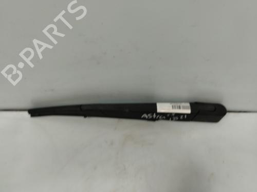 Used Rear windshield wiper arm Rear windshield wiper arm 37646533 37646533