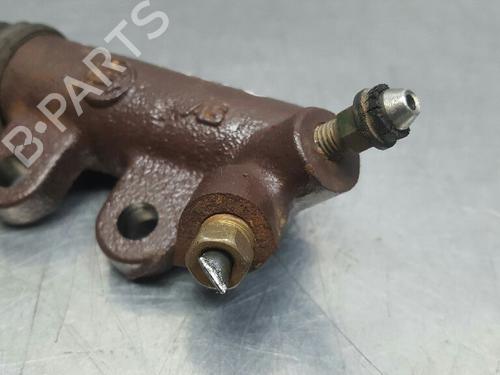Clutch slave cylinder TOYOTA AVENSIS Estate (_T25_) 2.2 D-4D (ADT251_, ADT251R) | BP13985809M113 