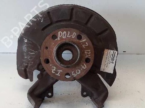 Used Left front steering knuckle VW POLO (9N_, 9A_) 1.2 12V (64 hp) 12746299