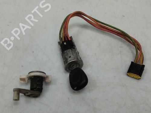 Modulo elettronico RENAULT SCÉNIC I MPV (JA0/1_, FA0_) 1.9 dCi (JA05, JA1F) (102 hp) 32337745