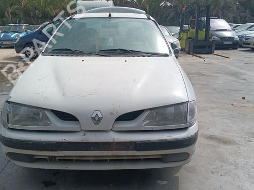Brugte RENAULT MEGANE I Classic (LA0/1_)  1.4 (LA0E, LA0V)  4637314