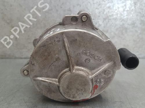 Used Vacuum pump RENAULT SCÉNIC II (JM0/1_) [2003-2010]  12761216