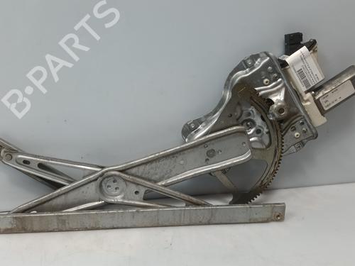 Lève-vitre avant gauche TOYOTA COROLLA (_E12_) 2.0 D-4D (CDE120R, CDE120L_) (110 hp) 32289797