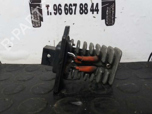 Used Heater resistor HYUNDAI SONATA III (Y-3) 2.0 i (105 hp) 12816669