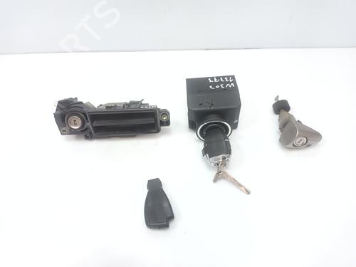 Used Electronic module Electronic module MERCEDES-BENZ C-CLASS (W203) C 270 CDI (203.016) (170 hp) 34631279 34631279