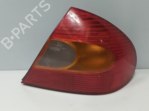 Used Right taillight FORD MONDEO II (BAP) 1.8 TD (90 hp) 32764963