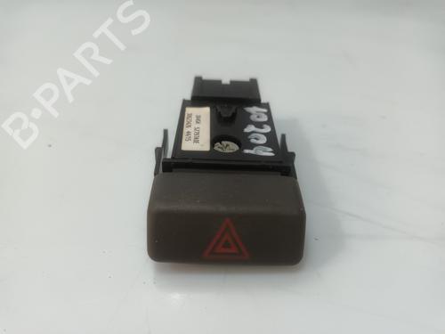 Pulsante luci di emergenza VOLVO V40 Estate (645) 1.9 DI (115 hp) 30626933