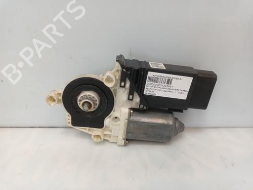 Portierruitmotor rechtsvoor SEAT LEON (1M1) 1.6 16 V (105 hp) 28354952