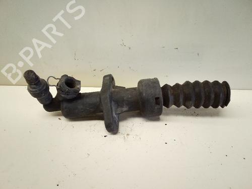 Used Clutch slave cylinder CITROËN XSARA PICASSO (N68) 1.6 HDi (109 hp) 13966809