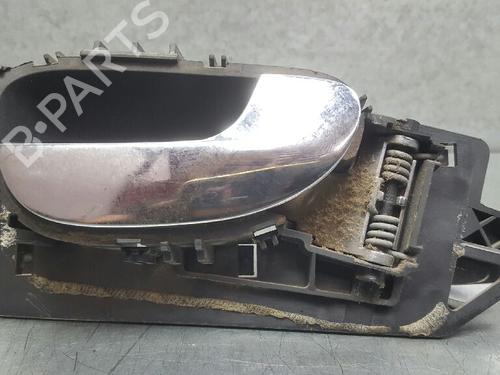 Used Front right interior door handle Front right interior door handle 12733846 12733846