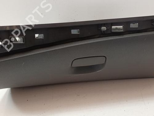 Used Glove box RENAULT MEGANE III Grandtour (KZ0/1) 1.5 dCi (KZ09, KZ0D, KZ1G, KZ29, KZ14, KZ1W, KZ10, KZ1F,... (110 hp) 14992155