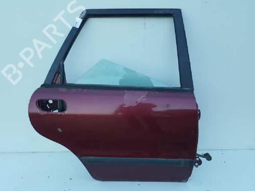 Puerta trasera derecha VOLVO V40 Estate (645) 2.0 (136 hp) 30882908 | 30882908 |