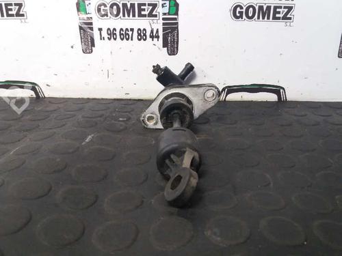 Clutch slave cylinder HYUNDAI ELANTRA III Saloon (XD) 2.0 CRDi | BP13984776M113 