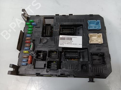 Used Fuse box Fuse box CITROËN C4 I (LC_) [2004-2014] 35812017 35812017