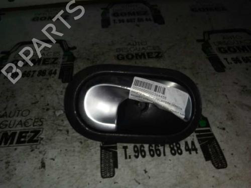 Used Front right interior door handle Front right interior door handle 12798045 12798045