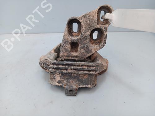 Used Engine mount MERCEDES-BENZ CLA Coupe (C117) CLA 200 CDI / d (117.308) (136 hp) 26155154