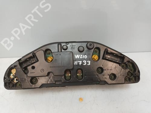 Instrument cluster MERCEDES-BENZ E-CLASS (W210) E 220 CDI (210.006) | BP19276467C47 