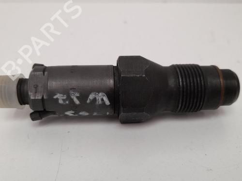 Used Injector PEUGEOT 306 (7B, N3, N5) 1.9 D (69 hp) 12684304