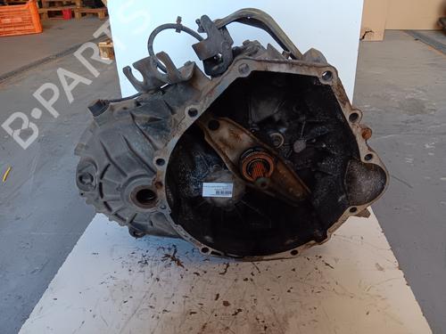 Used Gearbox MERCEDES-BENZ VITO Bus (W638) 110 TD 2.3 (638.174) (98 hp) 31136305