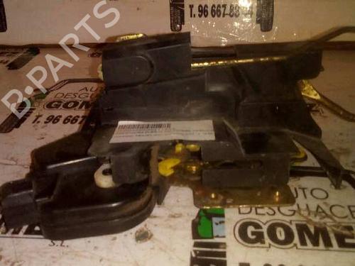 Used Front right lock HYUNDAI TRAJET (FO) 2.0 CRDi (113 hp) 12741989