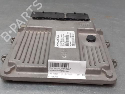 Calculateur moteur (ecu) FIAT DOBLO MPV (119_, 223_) 1.3 JTD 16V (70 hp) 12691437