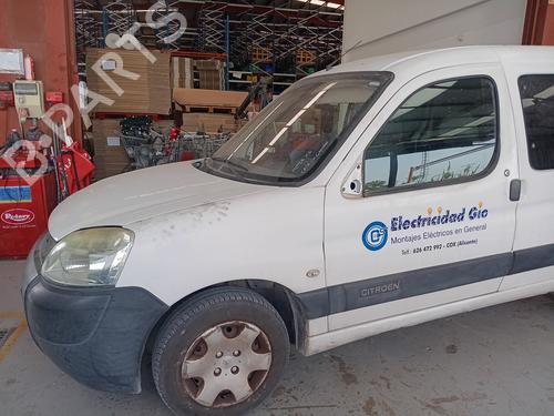 Front bumper CITROËN BERLINGO / BERLINGO FIRST MPV (MF_, GJK_, GFK_) 1.9 D (MFWJZ) | BP29375606C7 