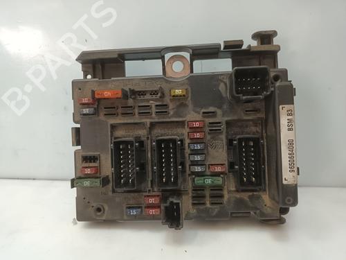 Used Fuse box PEUGEOT 406 (8B) [1995-2005]  30298158