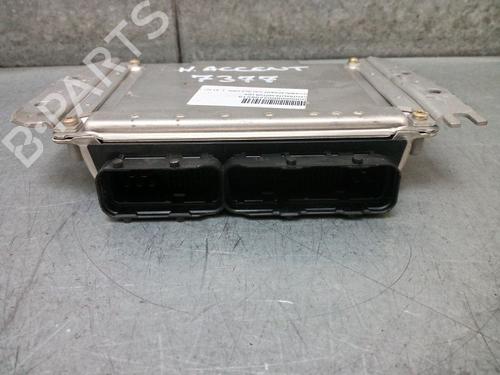 Engine control unit (ECU) HYUNDAI ACCENT II (LC) 1.5 CRDi | BP12750413M57 