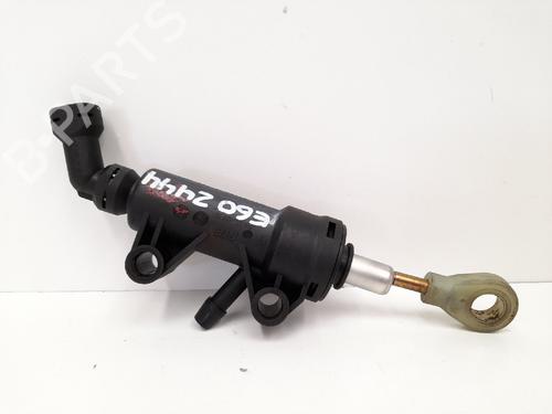 Used Clutch slave cylinder BMW 5 (E60) 523 i (177 hp) 13987052