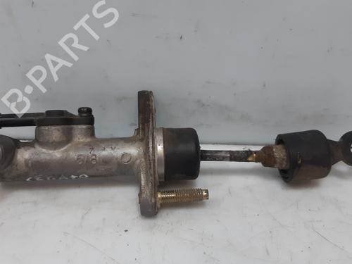 Used Clutch slave cylinder Clutch slave cylinder KIA CERATO I Saloon (LD) 1.5 CRDi (102 hp) 36420754 36420754