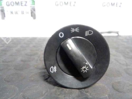 Used Headlight switch VW POLO (9N_, 9A_) 1.4 16V (75 hp) 12812885