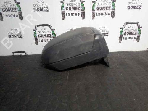 Used Armrest / Center console CHEVROLET CAPTIVA (C100, C140) 2.0 D (150 hp) 12816866