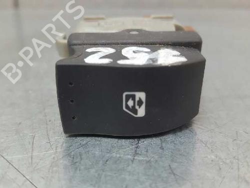 Used Right rear window switch Right rear window switch RENAULT ESPACE IV (JK0/1_) 2.0 (JK09) (136 hp) 12779698 12779698