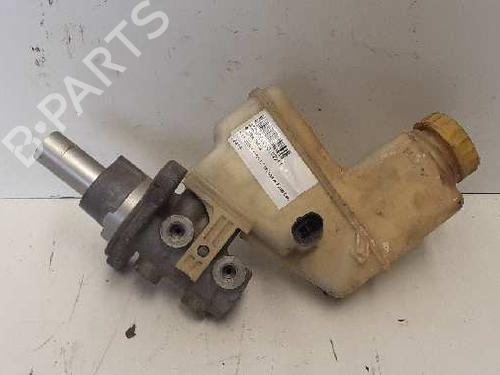 Used Brake master cylinder FIAT DOBLO MPV (119_, 223_) 1.3 JTD (75 hp) 12684807