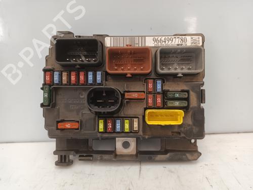 Used Fuse box PEUGEOT 207 (WA_, WC_) [2006-2015]  26564850