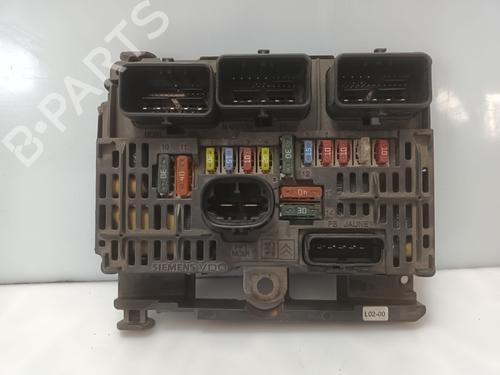 Used Fuse box PEUGEOT 407 (6D_) 2.0 (6DRFNB, 6DRFNE) (136 hp) 32017972