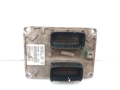 Calculateur moteur (ecu) FIAT STILO (192_) 1.6 16V (192_XB1A) (103 hp) 28198216