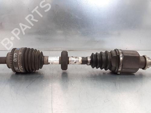 Aandrijfas links voor RENAULT CLIO II (BB_, CB_) 1.5 dCi (B/C2J) (68 hp) 12804352