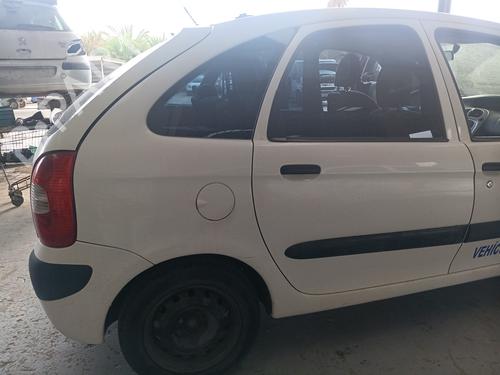 Left taillight CITROËN XSARA PICASSO (N68) 1.6 HDi | BP27898464C34 